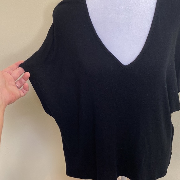 Black Top - Picture 4 of 6